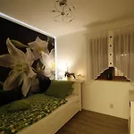 Familien Themen-appartement Freiburg In 2 Schlafzimmer *